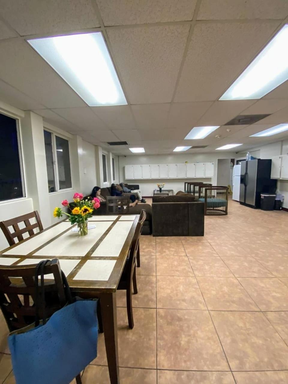 Van Nuys Downtown Paradise Λος Άντζελες Εξωτερικό φωτογραφία